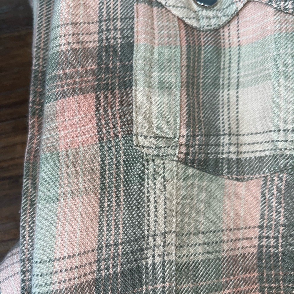 New Tasha Polizzi Western Pearl Snap button front warm flannel Shirt pink/gr… - Picture 7 of 16